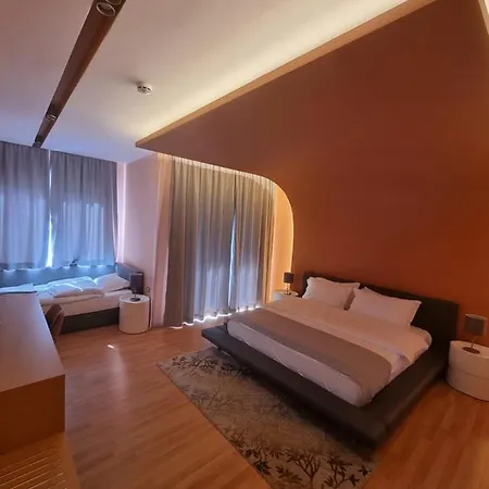 Elite Hotell 4*