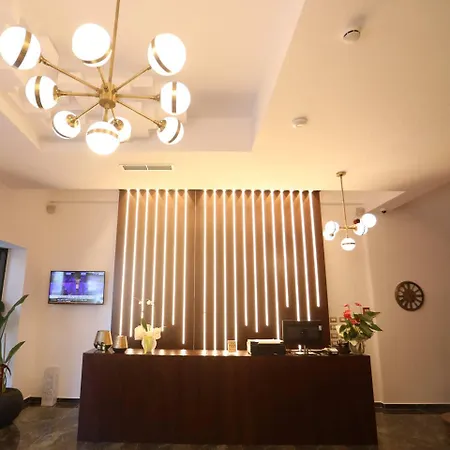 Elite Hotel 4*