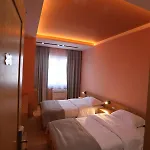 Elite Hotell 4*