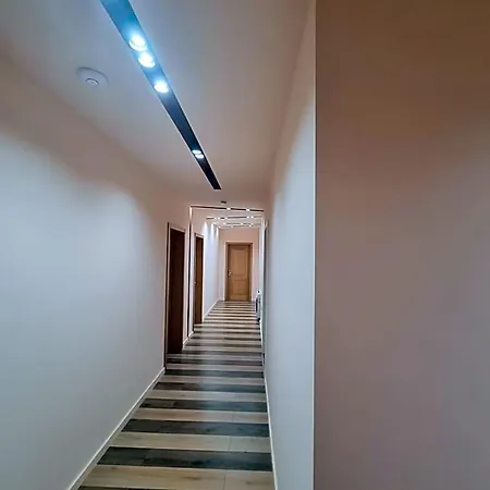 Elite Hotel 4*